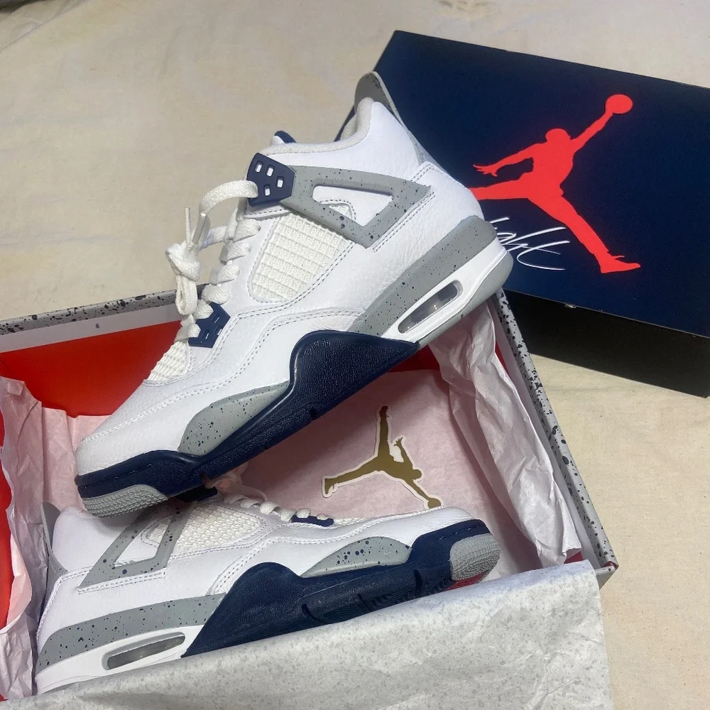 Jordan 4 - Picture 1 of 1